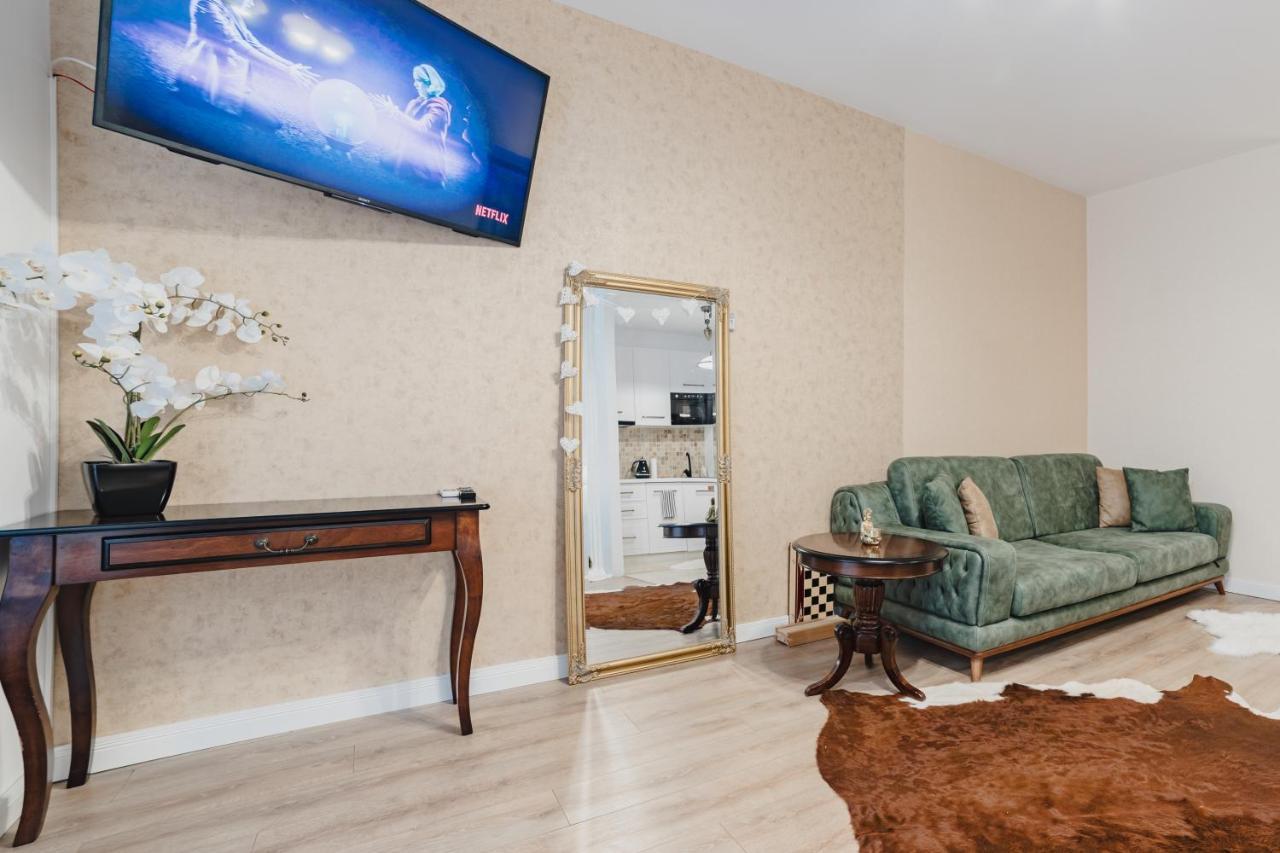 Seasons Atmosphere Studio Apartment Brasov Exterior photo