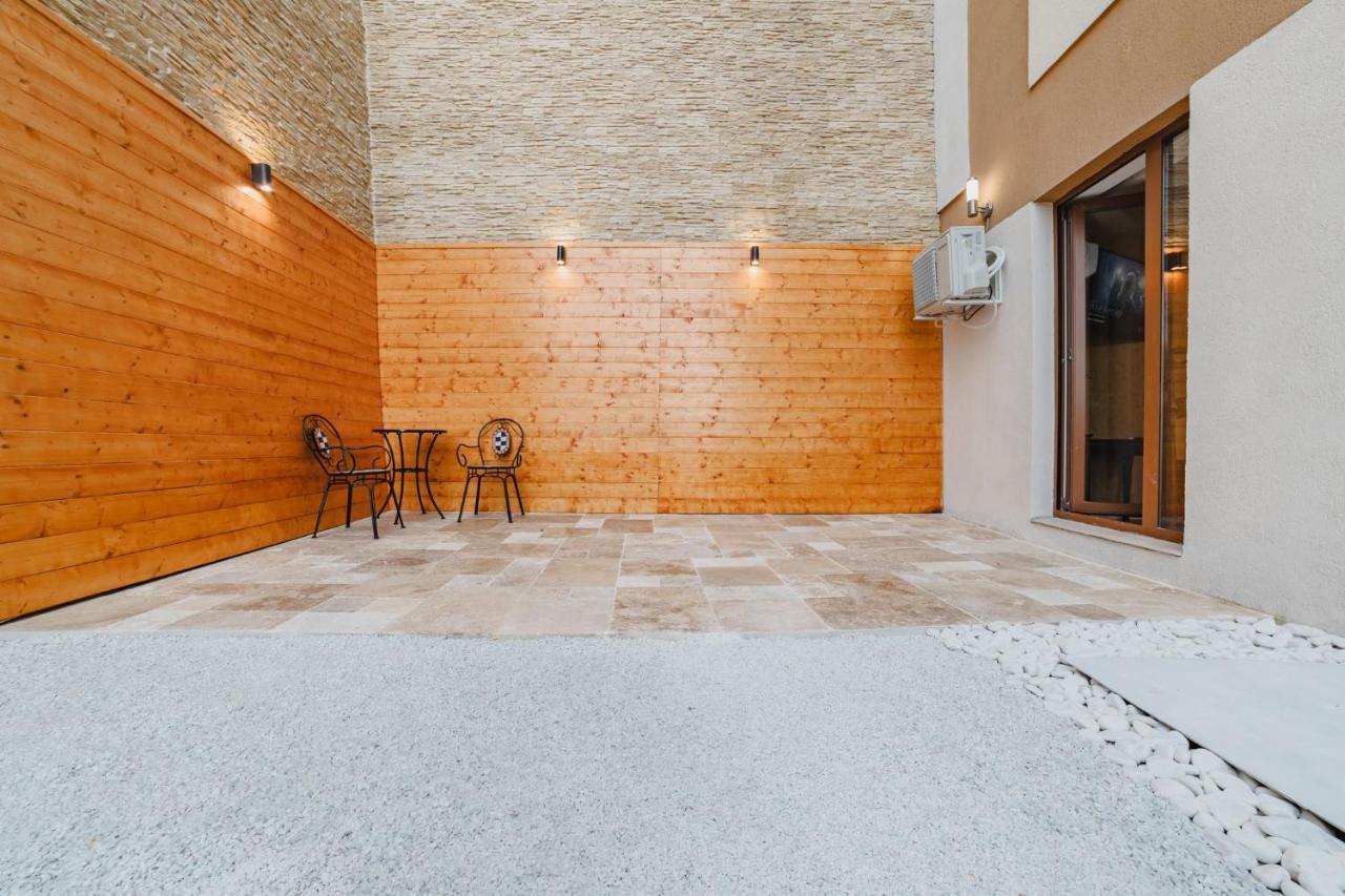 Seasons Atmosphere Studio Apartment Brasov Exterior photo