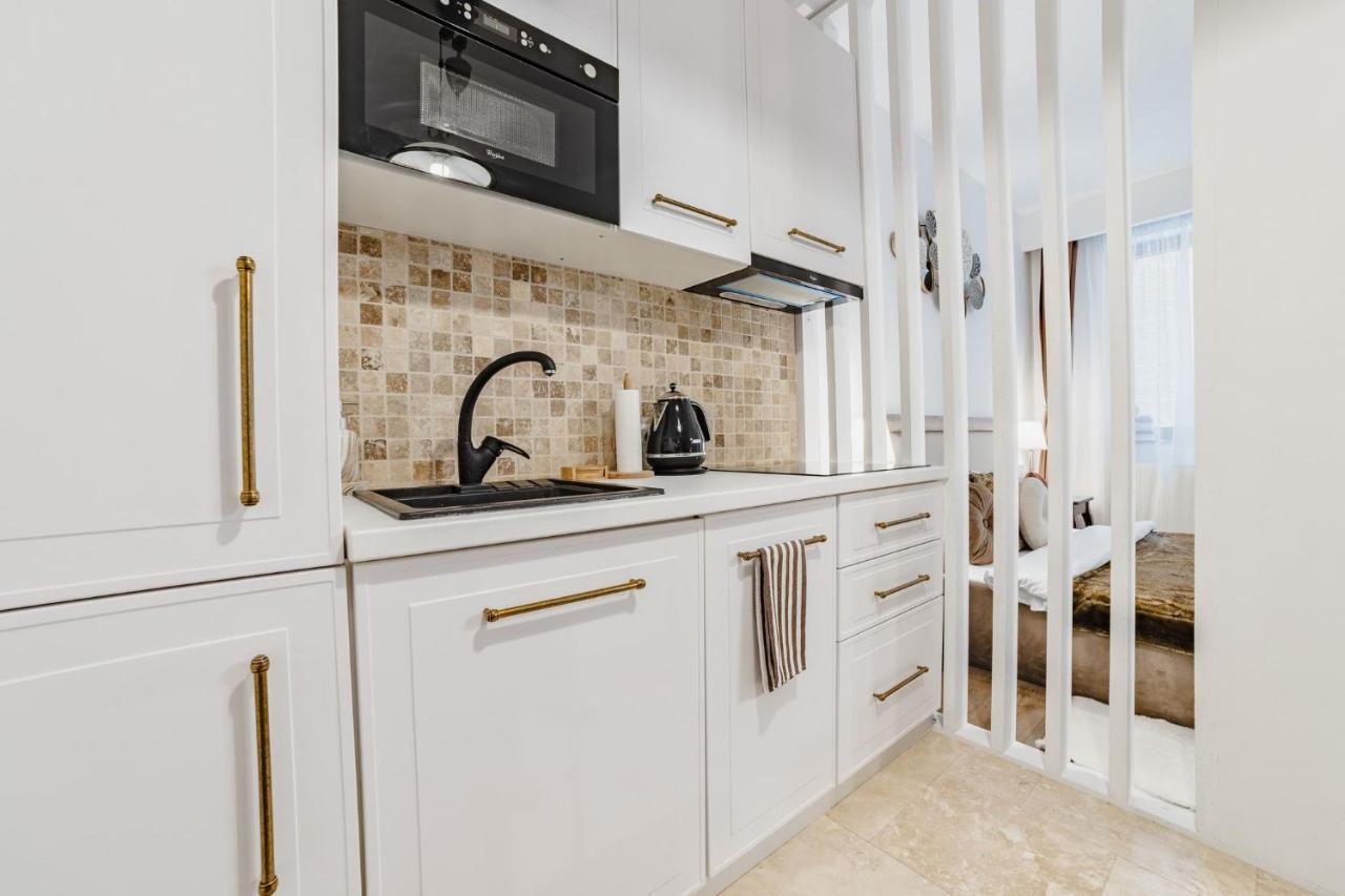 Seasons Atmosphere Studio Apartment Brasov Exterior photo
